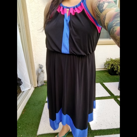 Colorblock Asymmetrical Hem Dress Miss Couture - Picture 4 of 6